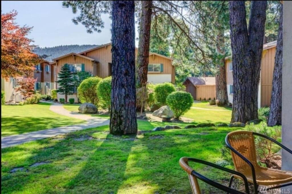 Das Bavarian Condo, 5 Star Ground Floor Unit, Walk To Town, Sleeps 6 Левънуърт Екстериор снимка