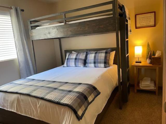 Das Bavarian Condo, 5 Star Ground Floor Unit, Walk To Town, Sleeps 6 Левънуърт Екстериор снимка